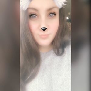 Meet your Posher, Dee